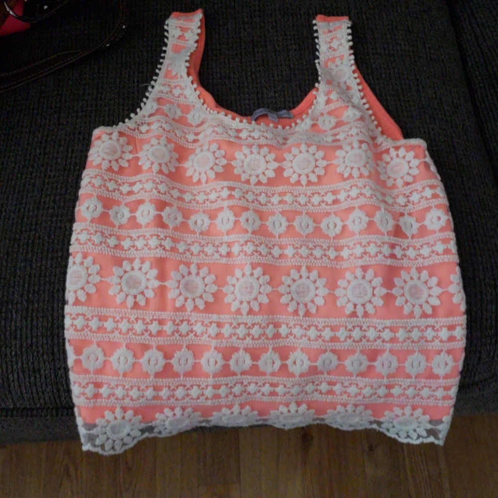 Tee